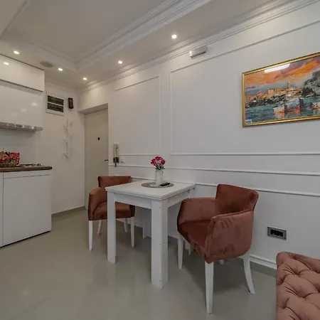 Tims 7 Apartman *